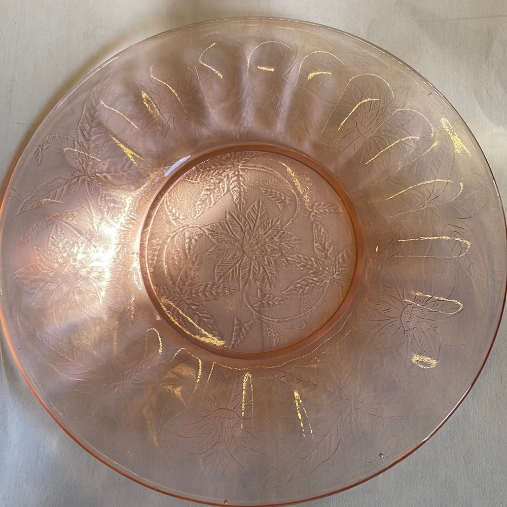 Jeannette Depression Glass Pink FLORAL POINSETTIA 6 Inch plate set of 4